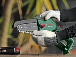 Bosch Akku-Gehölzschneider EasyChain 18 V-15-7 inkl. 2,5 Ah-Akku Ladegerät