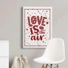 Bricoflor Love Is In The Air Bild Schlafzimmer Und Wohnzimmer Bild Mit Spruch Weihnachtsbild Auf Leinwand Mit Herzen Und Punkten