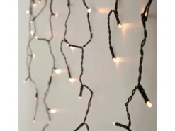 ECD Germany LED Lichtervorhang 6 m 180 Warmweiße LEDs Eiszapfen Lichterkette
