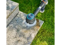 Gardena Akku-Multi-Reiniger AquaBrush Patio 03/18V P4A Solo