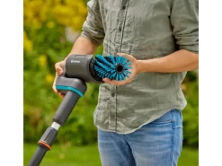Gardena Akku-Multi-Reiniger AquaBrush Patio 03/18V P4A Solo