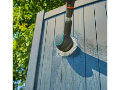 Gardena Akku-Multi-Reiniger AquaBrush Patio 03/18V P4A Solo