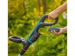 Gardena Akku-Multi-Reiniger AquaBrush Universal 03/18V Power For All inkl. Akku