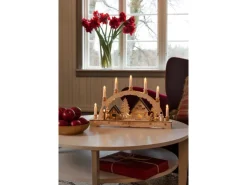 Konstsmide Holzsilhouette sieben Leuchtkerzen Naturfarben