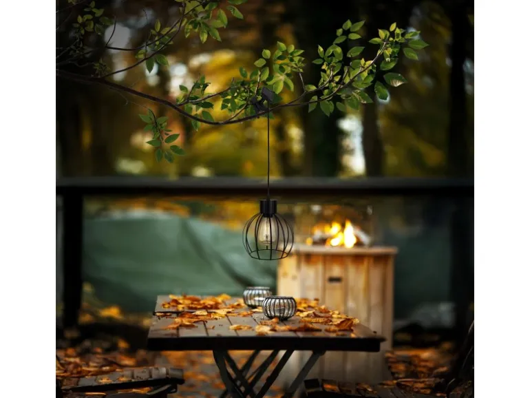 Näve LED-Solar-Pendelleuchte Grid Schwarz Ø 20 cm x 130 cm