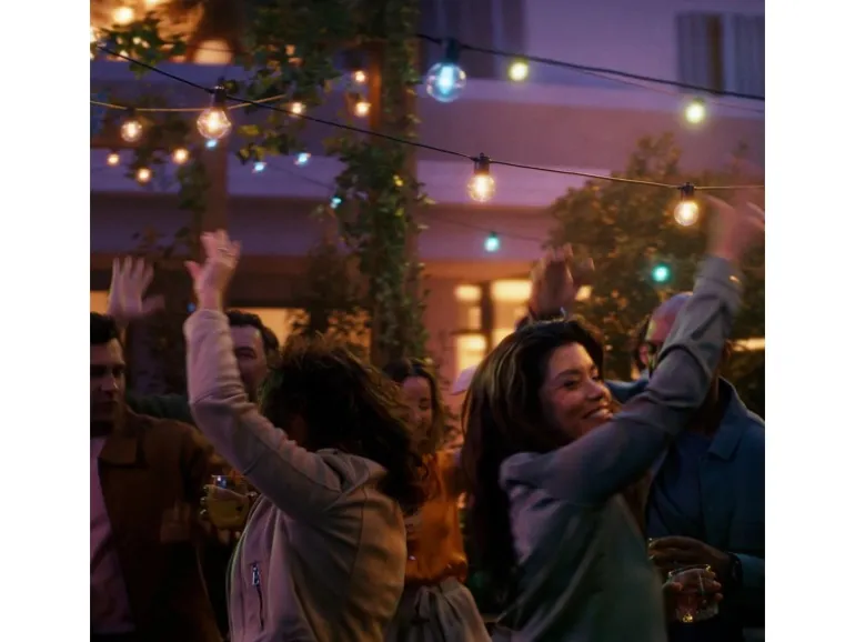 Philips Hue Smart-Outdoor-LED-Lichterkette Festavia Globe 20 Lampen 14 m