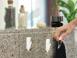 Tesa Selbstklebehaken Weiß eckig  2 Stück